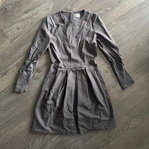 Sunday Best Long Sleeve Pleated Mini Dress – Size 8 (Charcoal Gray)